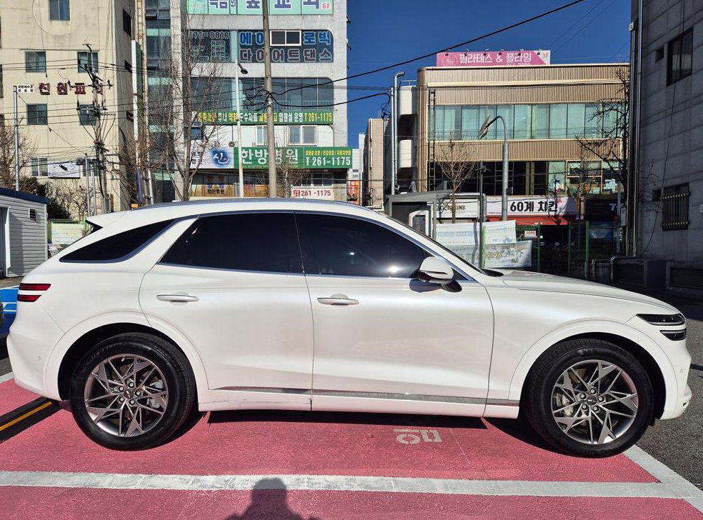 제네시스 GV70 2.5T 가솔린 AWD 사진 4