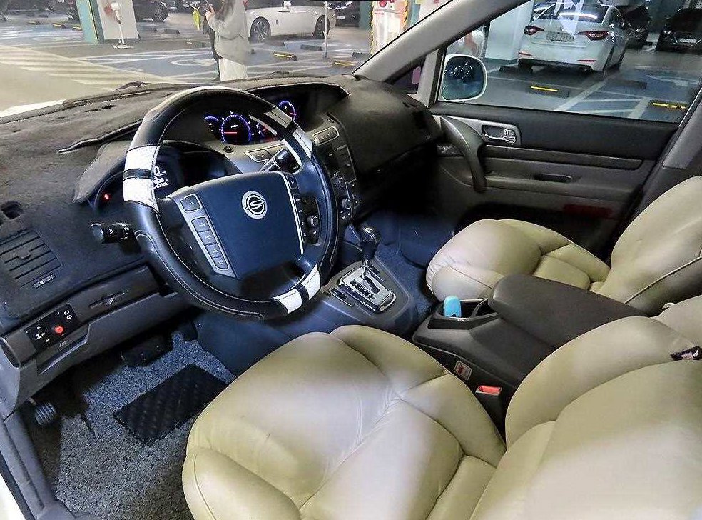 KG모빌리티(쌍용)  코란도 4WD GT 사진 10