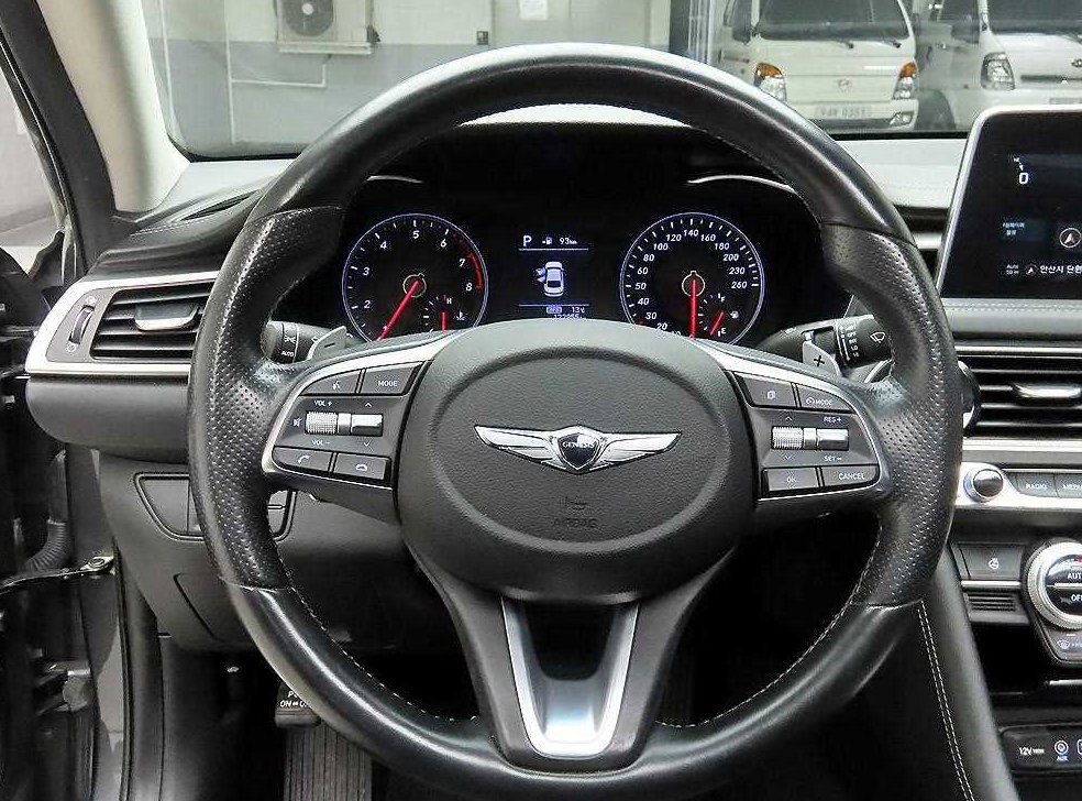 제네시스 G70 2.0T 사진 7