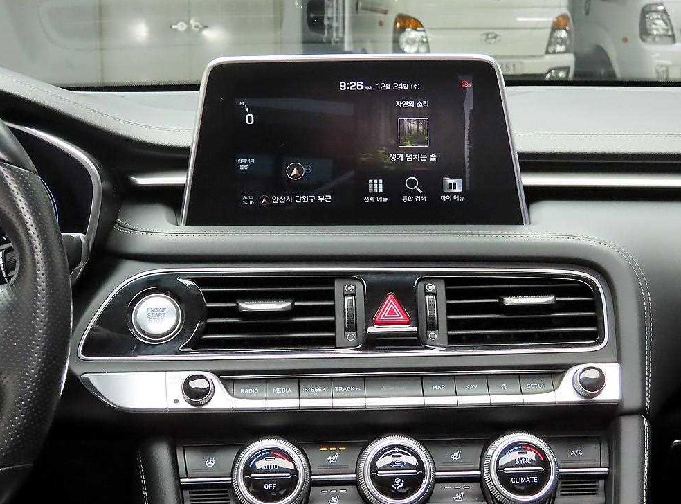 제네시스 G70 2.0T 사진 9