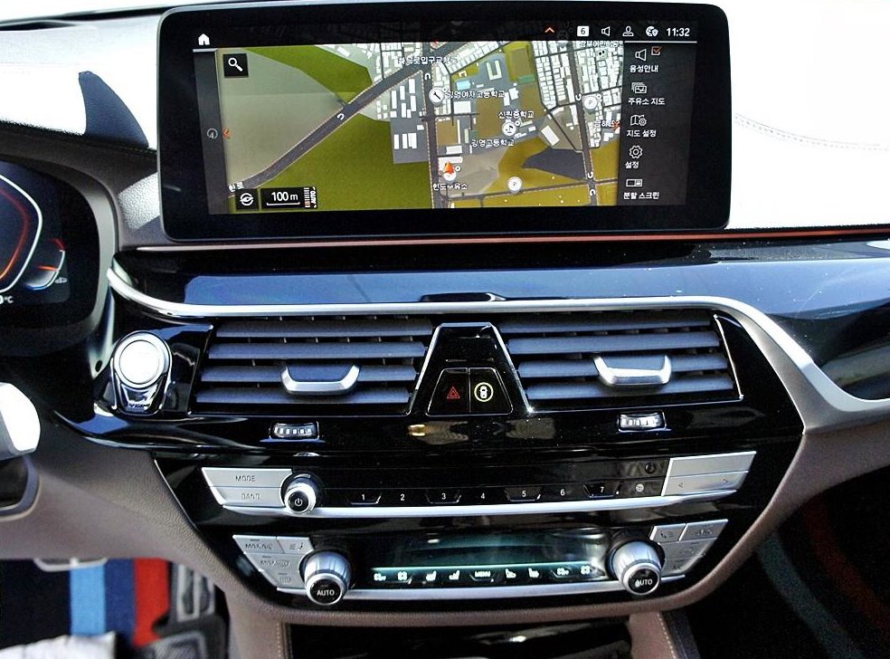 BMW 5시리즈 530i M 스포츠 사진 10
