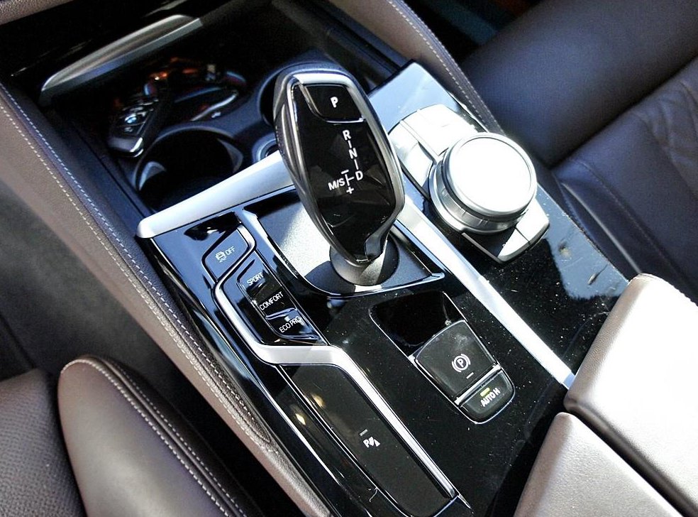 BMW 5시리즈 530i M 스포츠 사진 11