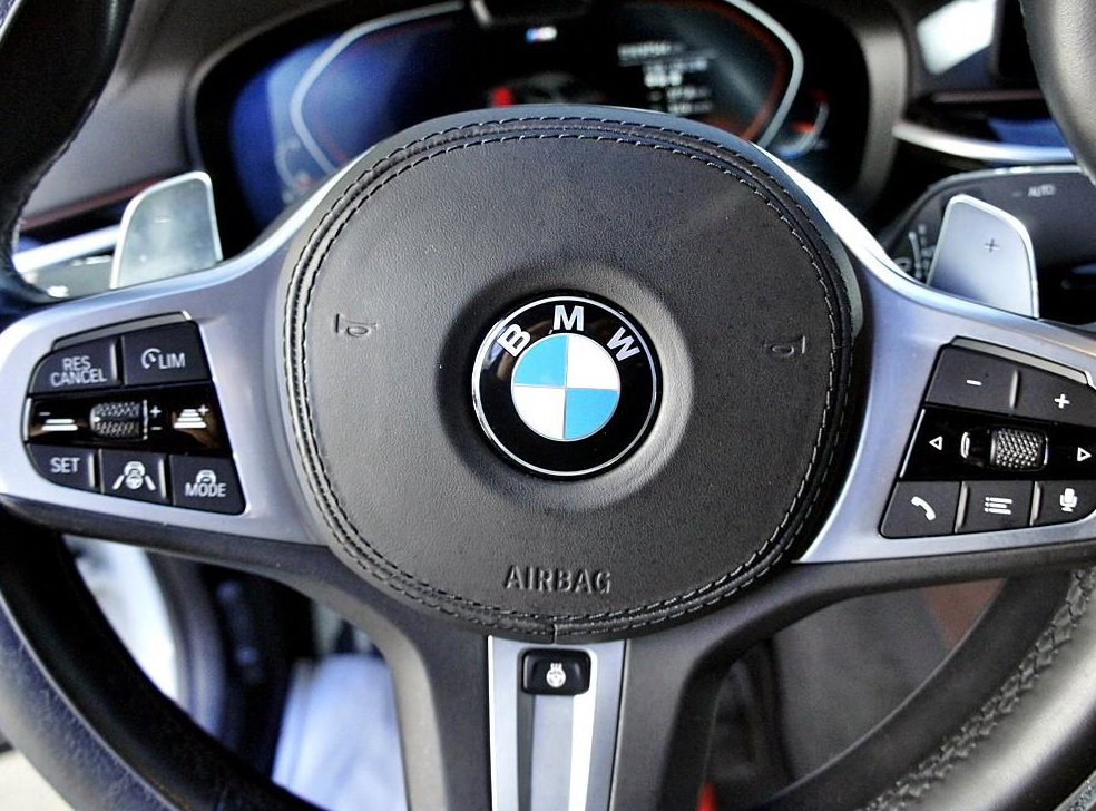 BMW 5시리즈 530i M 스포츠 사진 8