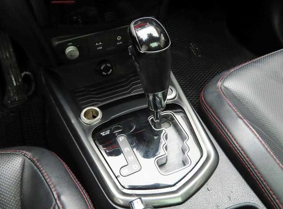 KG모빌리티(쌍용)  티볼리 2WD 가솔린 1.6 RX 사진 10