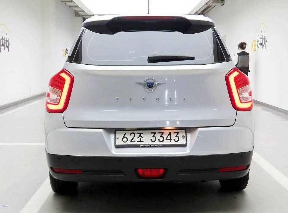 KG모빌리티(쌍용)  티볼리 2WD 가솔린 1.6 RX 사진 3