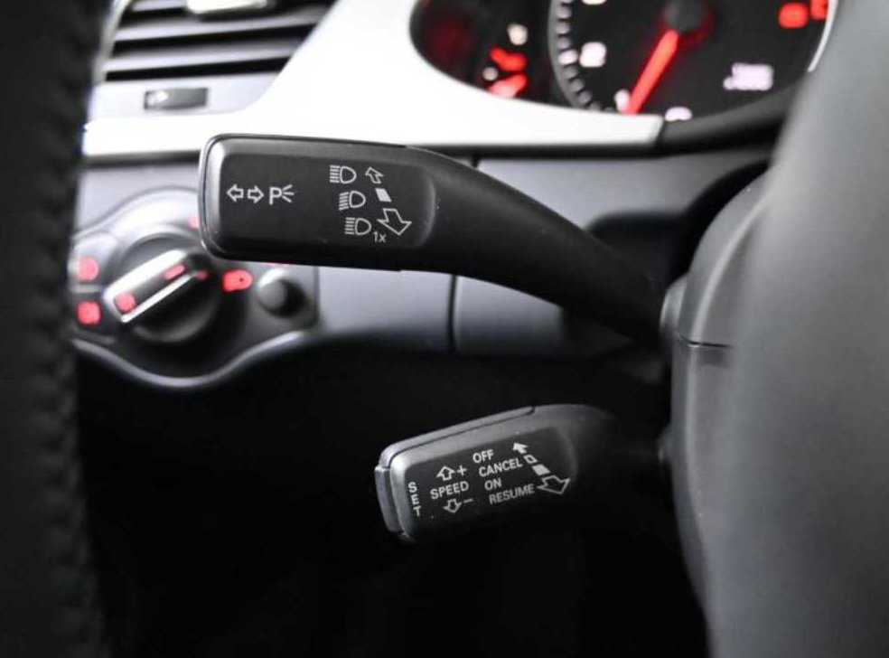 아우디 A4 2.0 TFSI 콰트로 사진 17