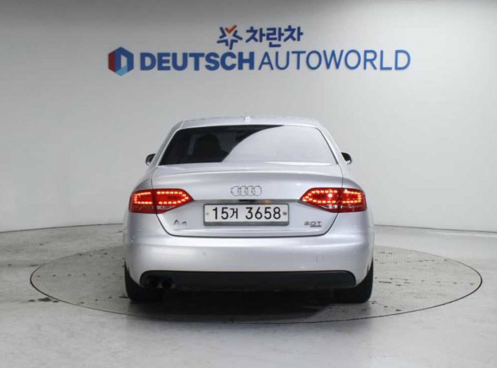 아우디 A4 2.0 TFSI 콰트로 사진 4