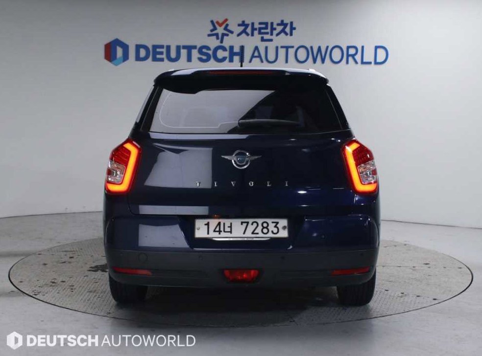 KG모빌리티(쌍용)  티볼리 2WD 디젤 1.6 IX 사진 4