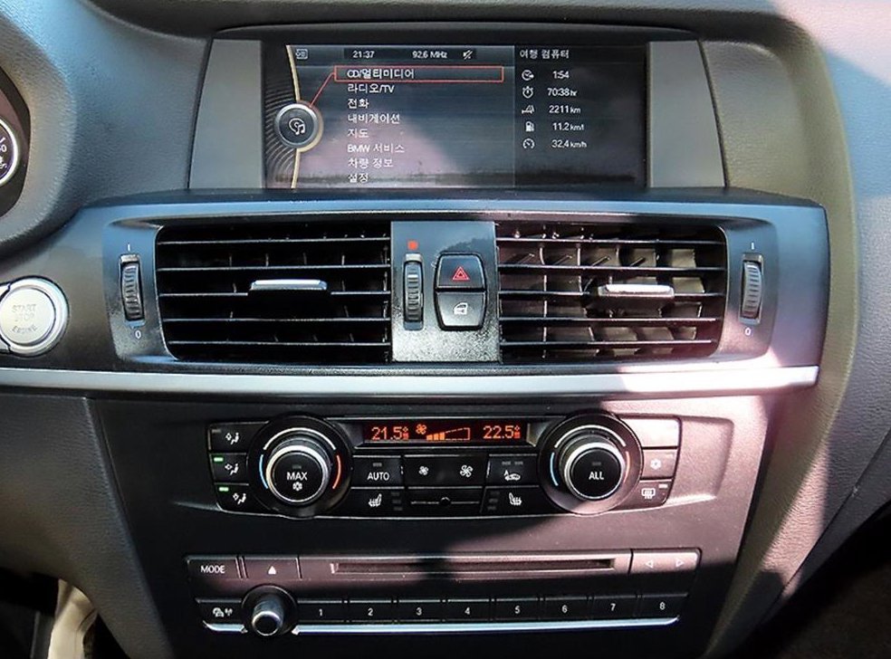 BMW X3 xDrive 20d 하이 사진 12