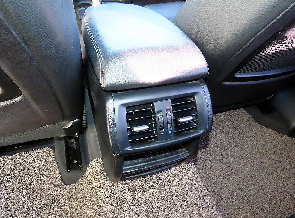 BMW X3 xDrive 20d 하이 사진 16