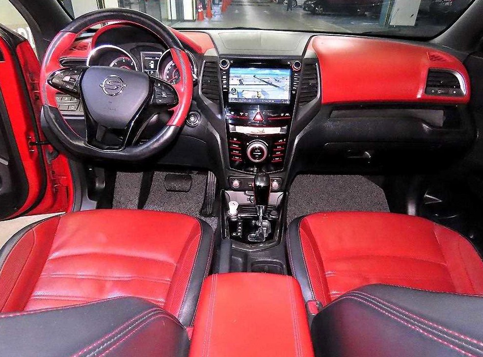 KG모빌리티(쌍용)  티볼리 디젤 4WD 1.6 LX 사진 10