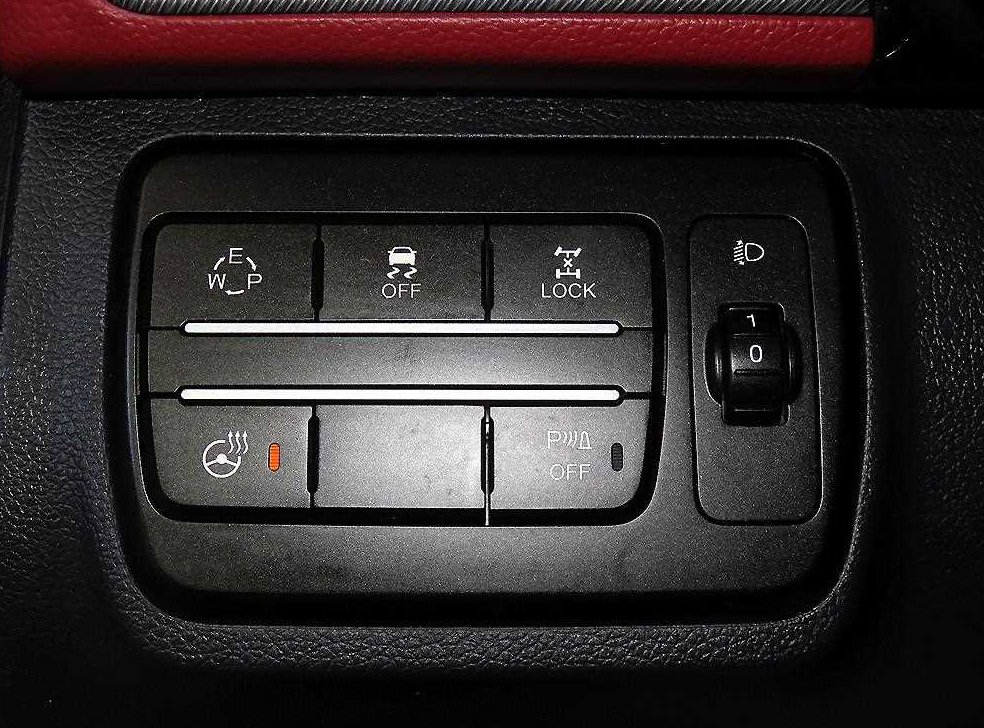 KG모빌리티(쌍용)  티볼리 디젤 4WD 1.6 LX 사진 13