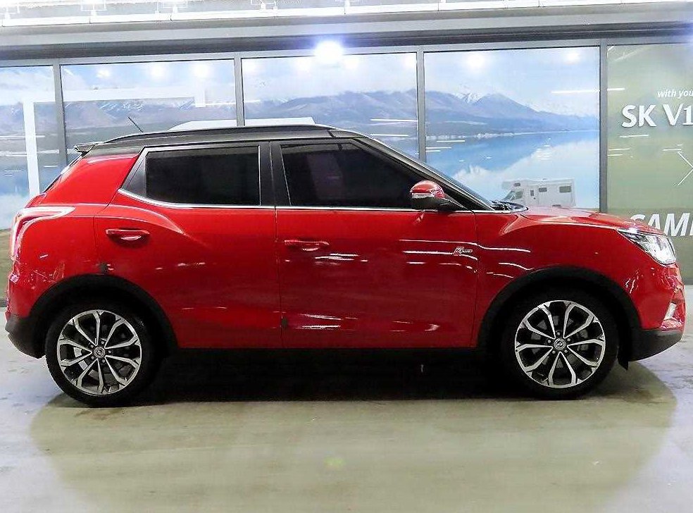 KG모빌리티(쌍용)  티볼리 디젤 4WD 1.6 LX 사진 3