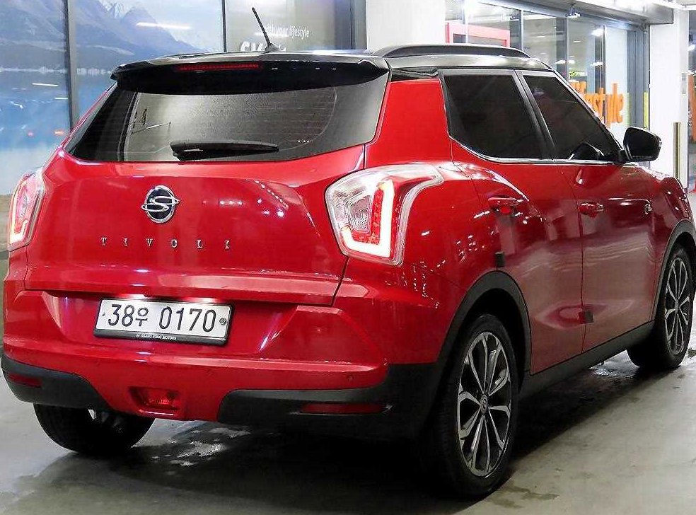 KG모빌리티(쌍용)  티볼리 디젤 4WD 1.6 LX 사진 4