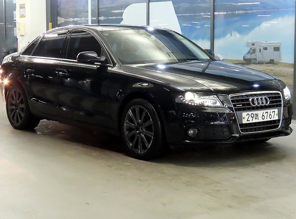 아우디 A4 2.0 TFSI 콰트로