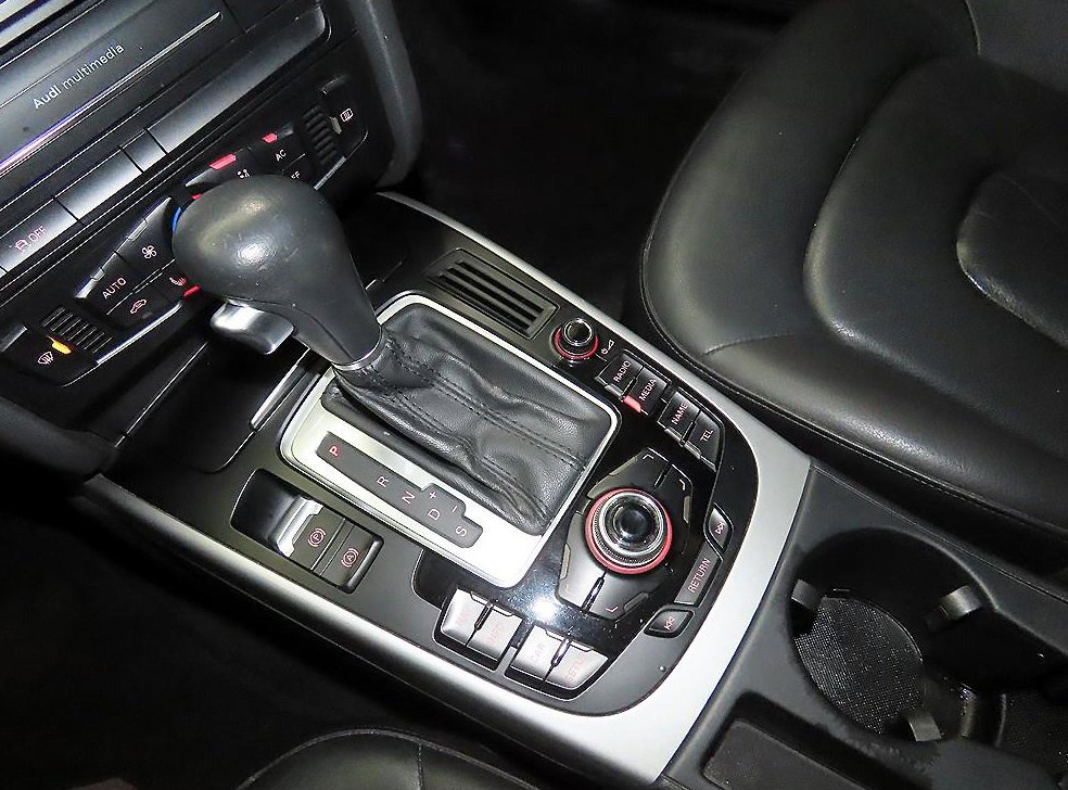아우디 A4 2.0 TFSI 콰트로 사진 12