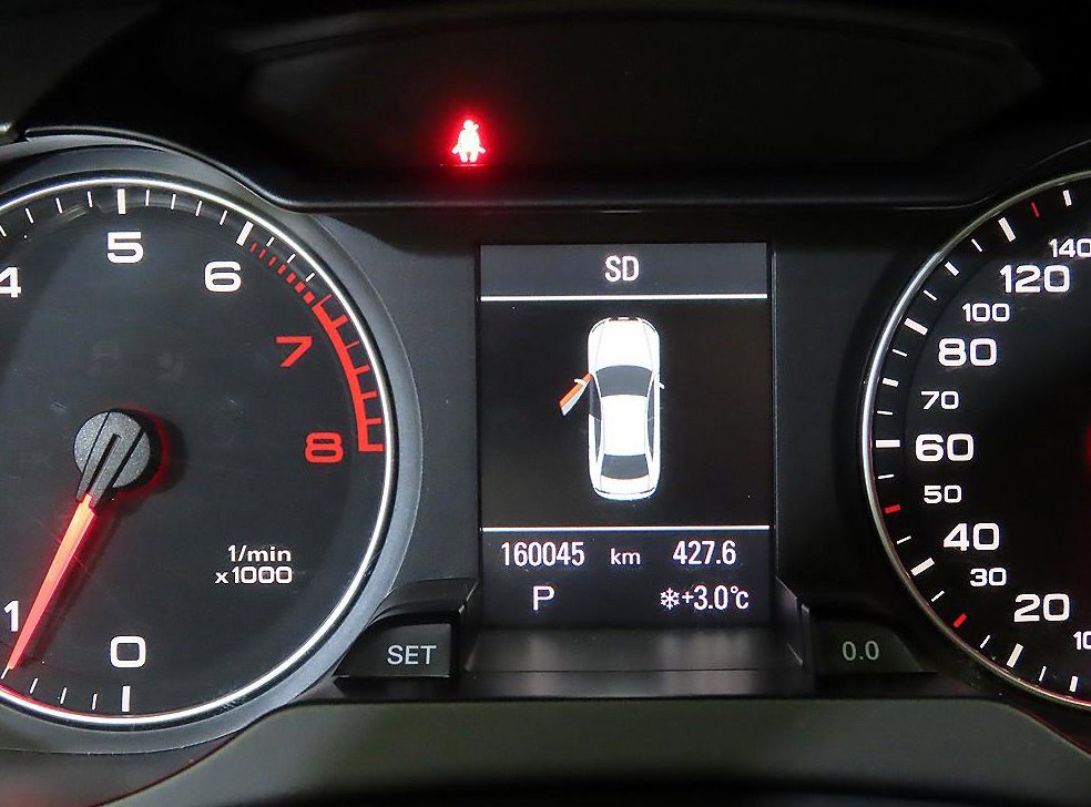 아우디 A4 2.0 TFSI 콰트로 사진 9