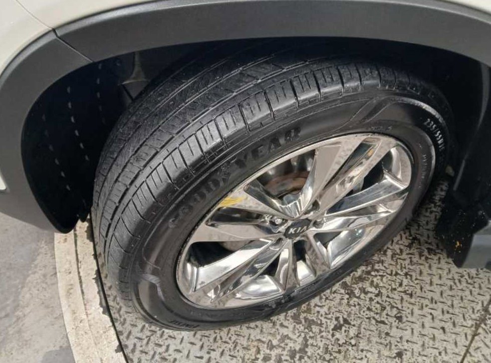 기아 쏘렌토 2WD 2.0 프레스티지 사진 20