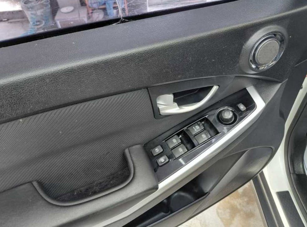 KG모빌리티(쌍용)  코란도 2.2 RX 2WD 사진 12