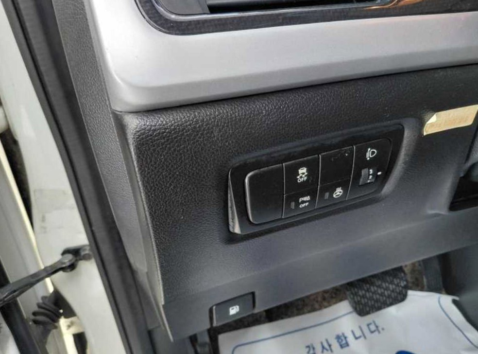 KG모빌리티(쌍용)  코란도 2.2 RX 2WD 사진 13