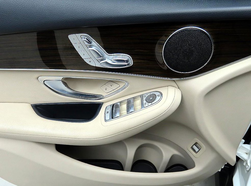 벤츠 GLC 클래스 GLC 300 사진 11