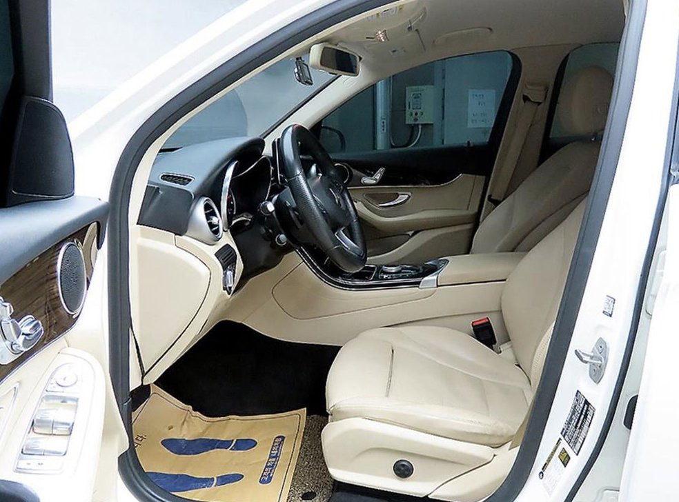 벤츠 GLC 클래스 GLC 300 사진 5