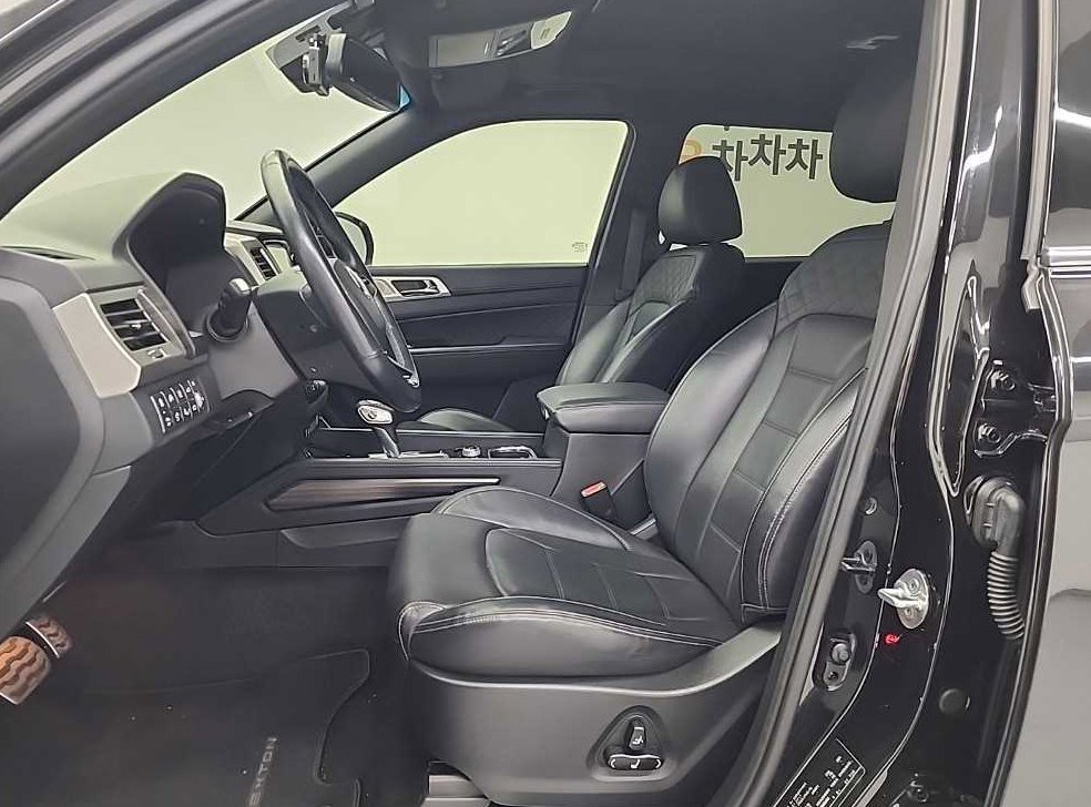 KG모빌리티(쌍용)  렉스턴 디젤 2.2 4WD 사진 11