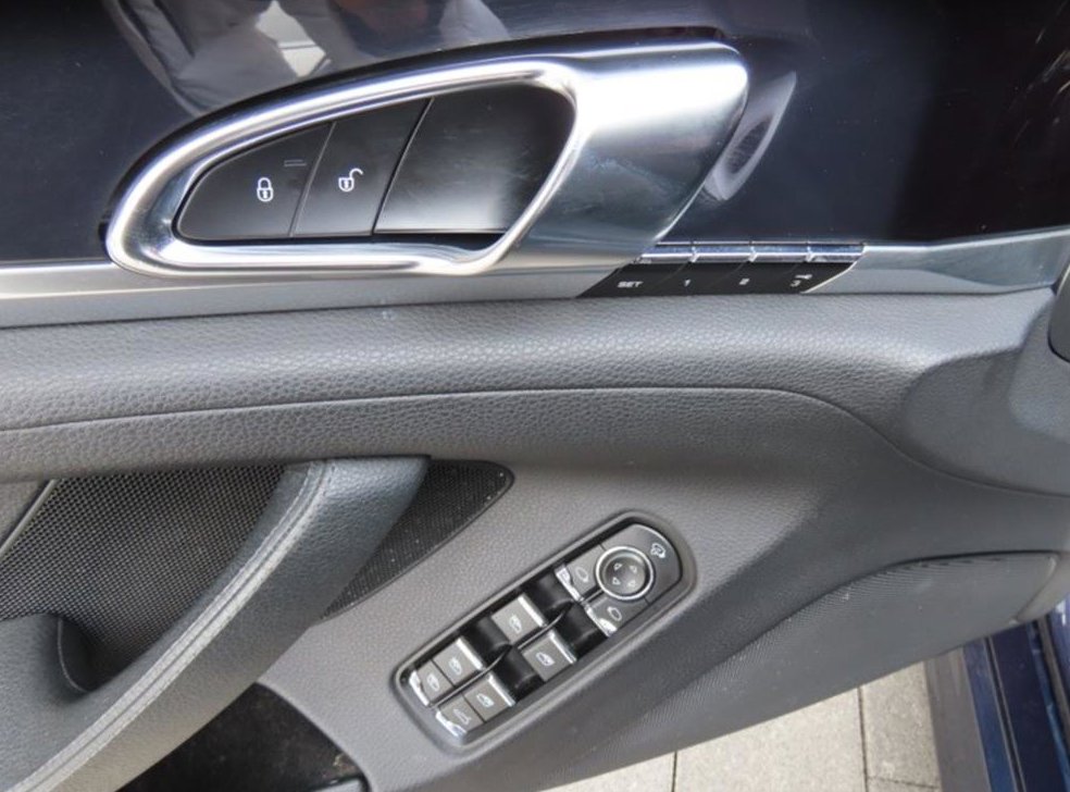 포르쉐 파나메라 3.6 AWD 사진 12