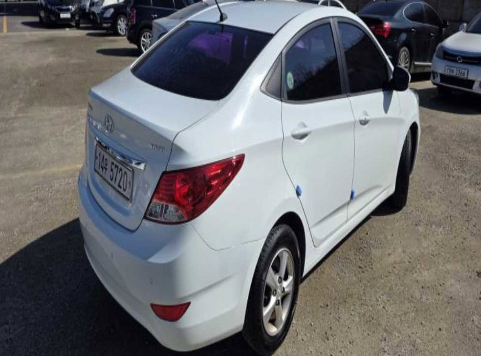 현대 엑센트 1.4VVT 프리미어 사진 2