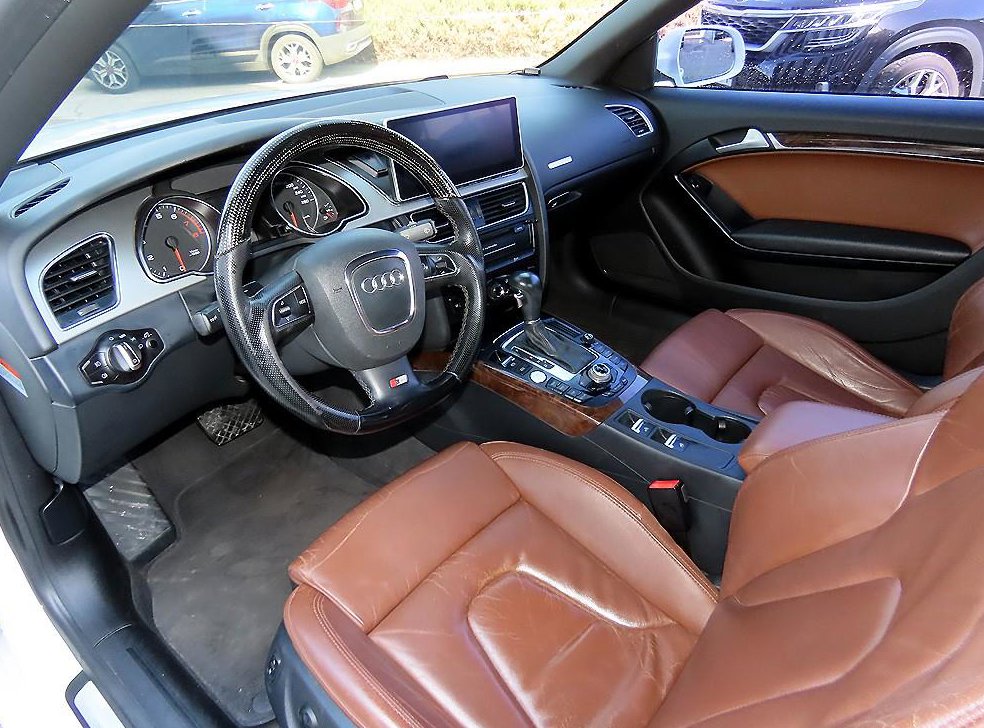 아우디 A5 2.0 TFSI 콰트로 카브리올레 사진 11