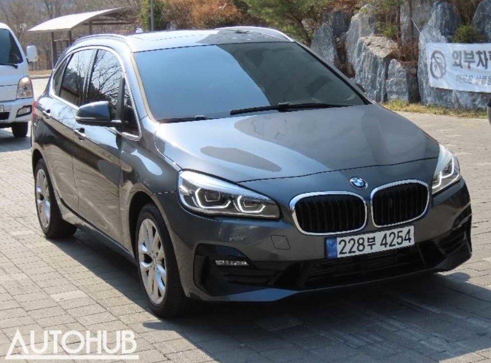 BMW 2시리즈 스포트 사진 2