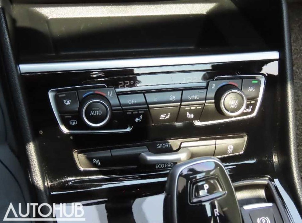BMW 2시리즈 스포트 사진 8