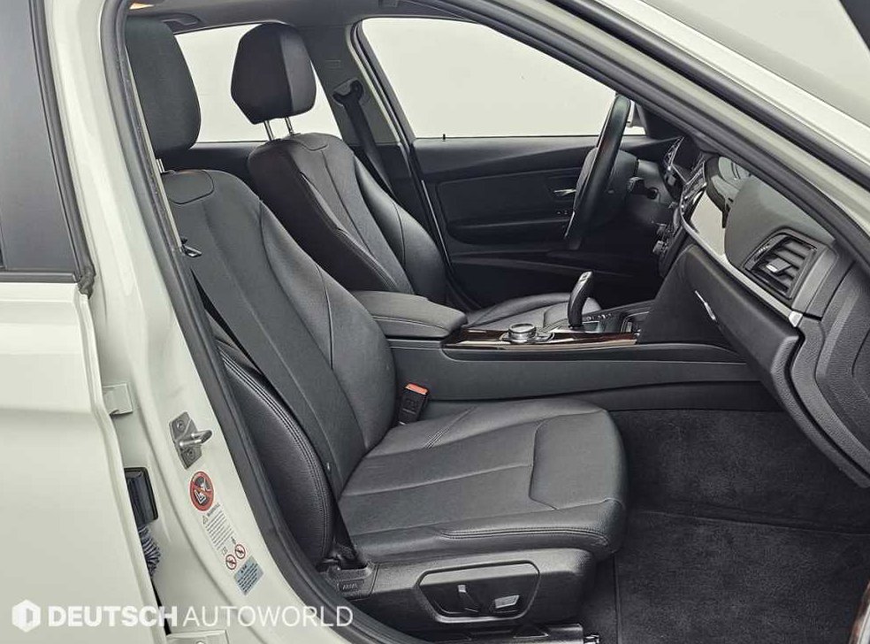 BMW 3시리즈 320d 사진 10