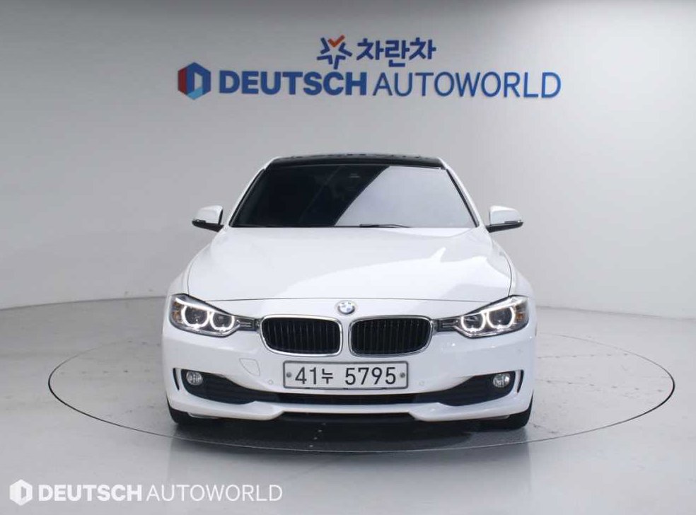 BMW 3시리즈 320d 사진 3