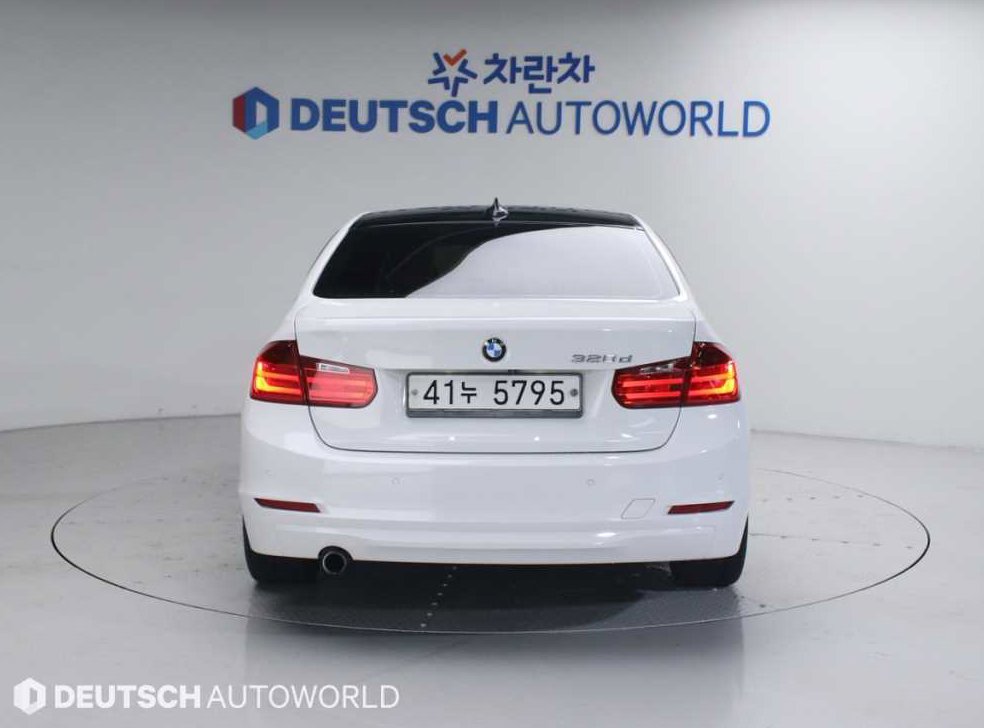 BMW 3시리즈 320d 사진 4