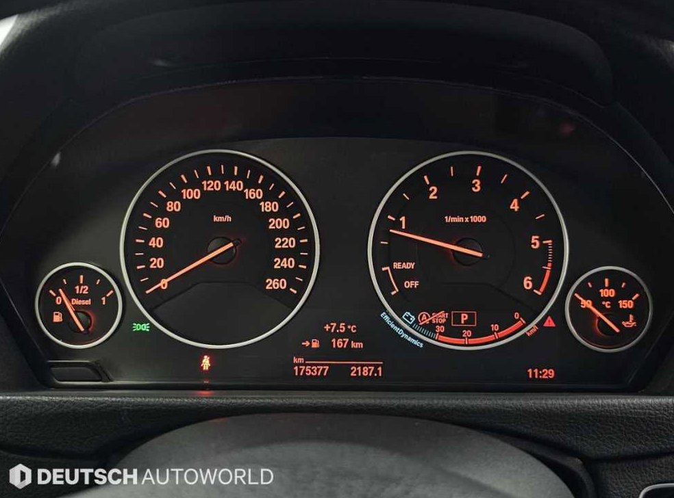 BMW 3시리즈 320d 사진 8