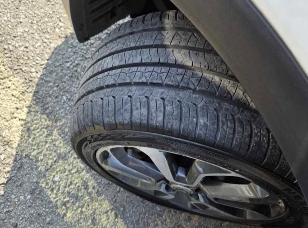KG모빌리티(쌍용)  티볼리 디젤 2WD 1.6 VX 사진 19