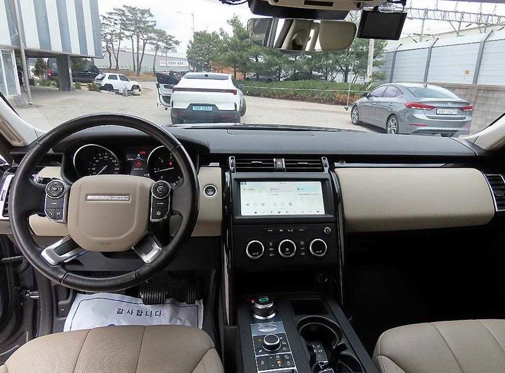 랜드로버 디스커버리 2.0 SD4 SE 사진 7