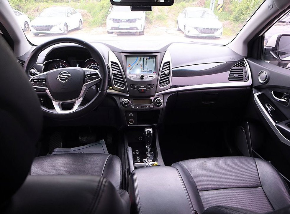 KG모빌리티(쌍용)  코란도 2.2 DX 2WD 사진 5