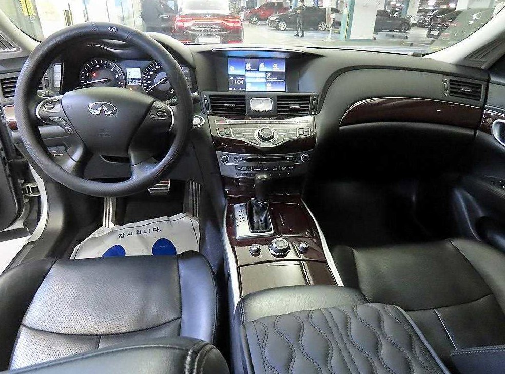인피니티 Q 3.7AWD 사진 10
