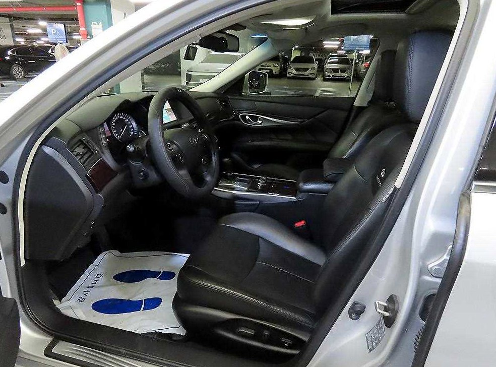 인피니티 Q 3.7AWD 사진 6