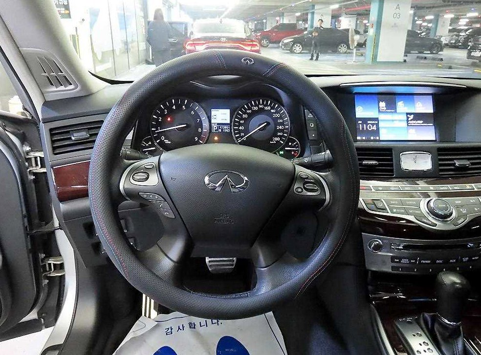 인피니티 Q 3.7AWD 사진 8
