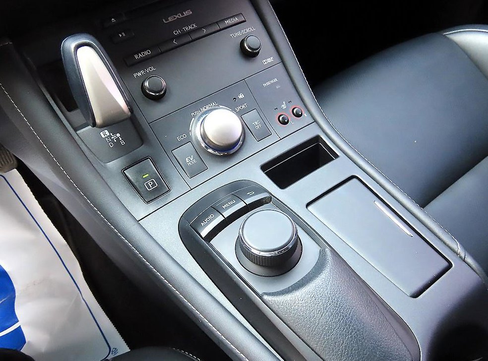 렉서스 CT CT200H 사진 10