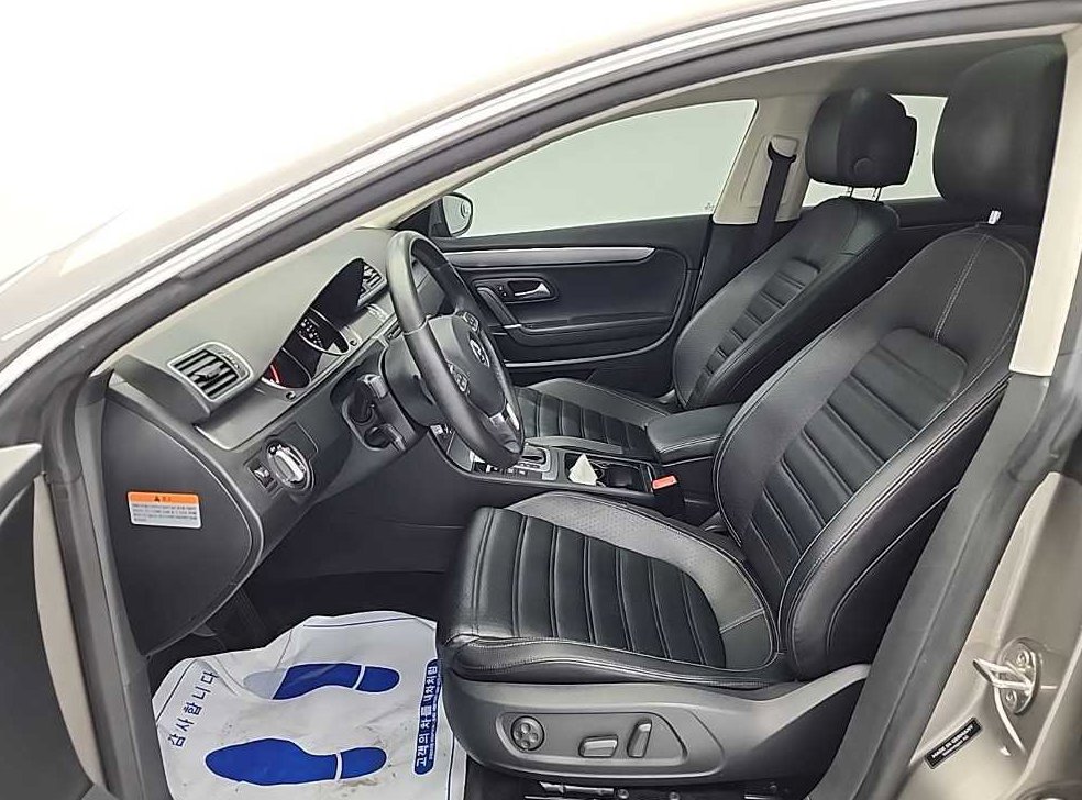 폭스바겐 CC 2.0 TSI 사진 11