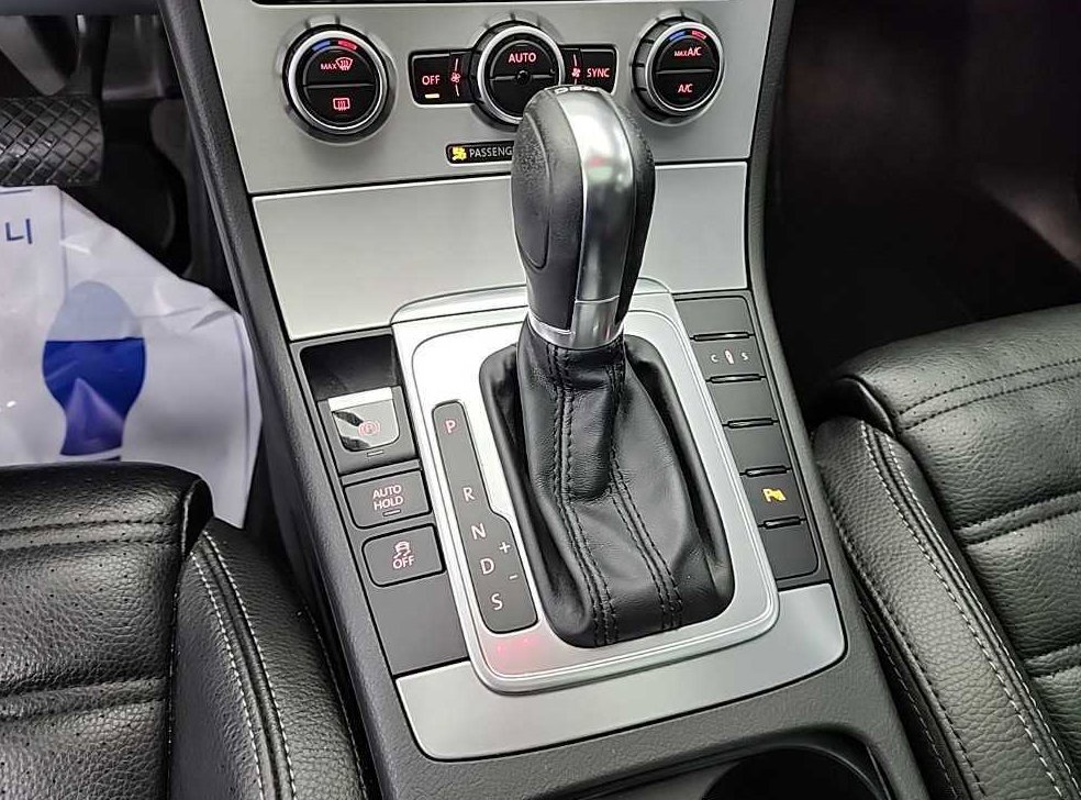 폭스바겐 CC 2.0 TSI 사진 8