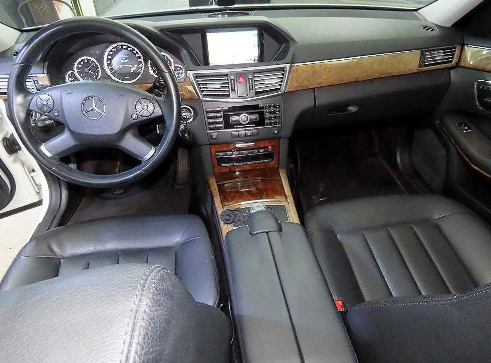 벤츠 E 클래스 E300 엘레강스 사진 10