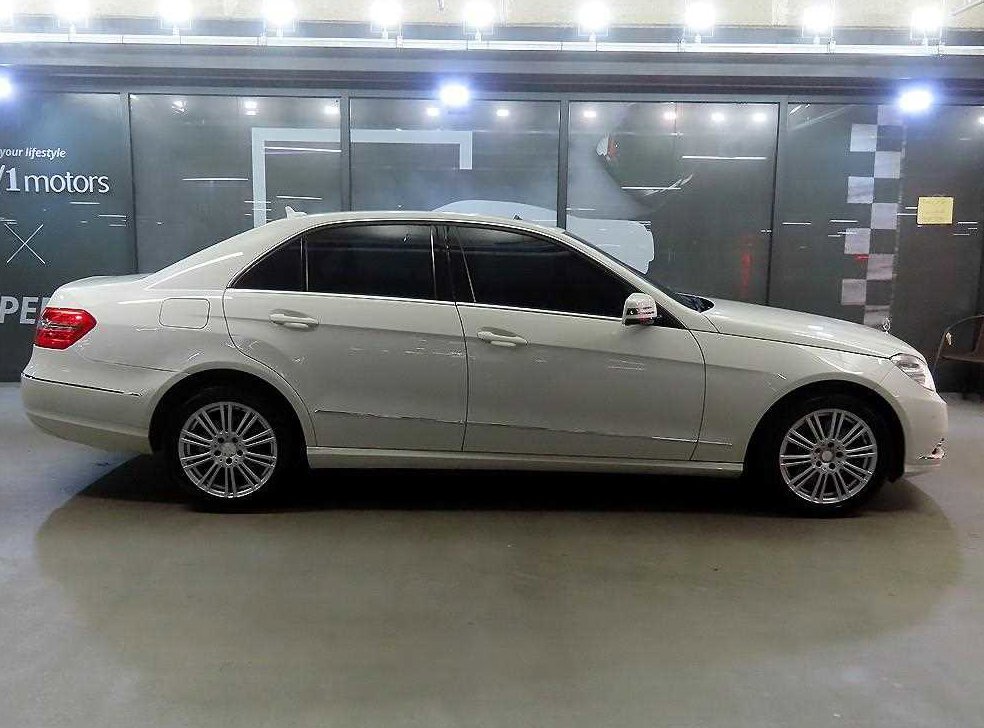 벤츠 E 클래스 E300 엘레강스 사진 3