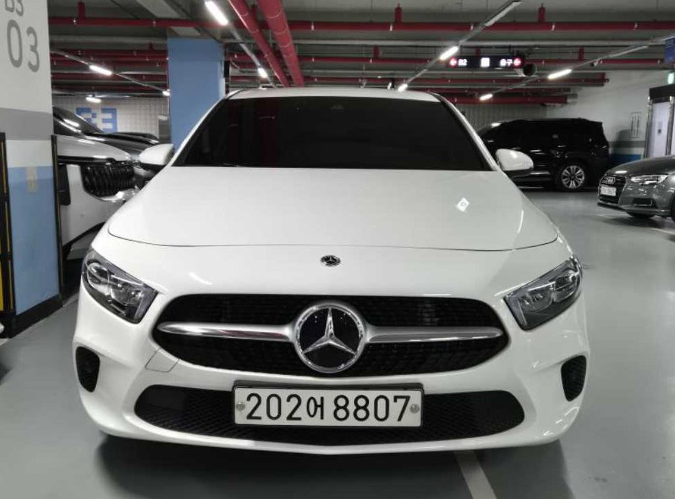 벤츠 A 클래스 A220 해치백