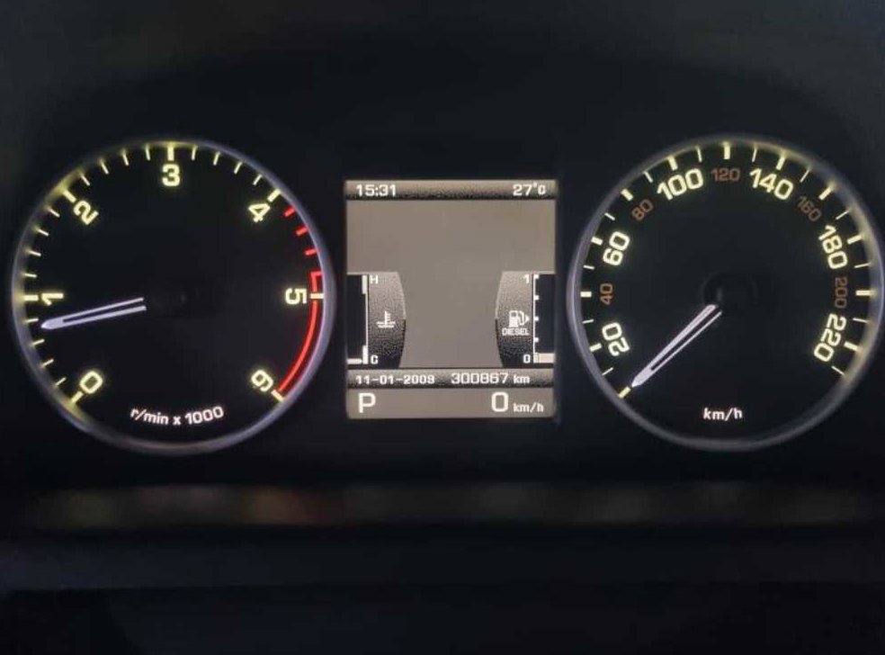 랜드로버 디스커버리 3.0 TDV6 HSE 사진 20