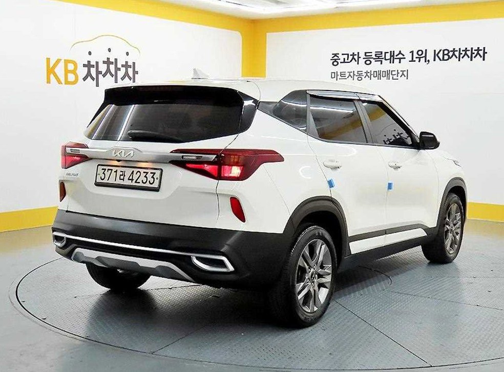기아 셀토스 가솔린 1.6 터보 2WD 사진 4